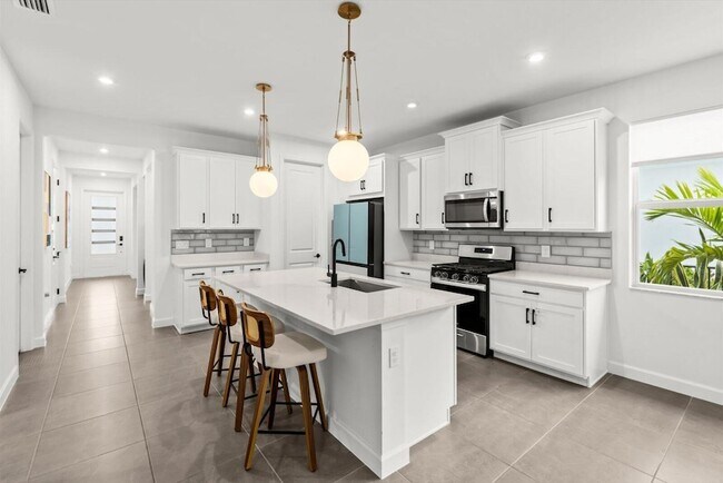 Building Photo - 9165 Remy Ln