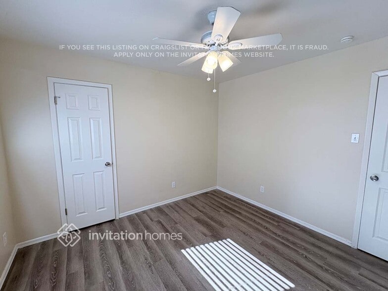 Building Photo - 1161 N Dakota St