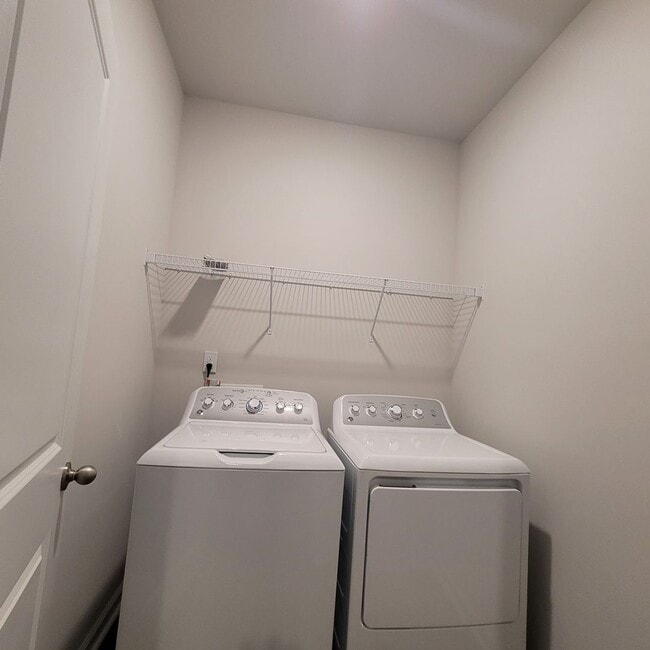 Building Photo - Brand new construction home in the desirable Brunswick Forest subdivision