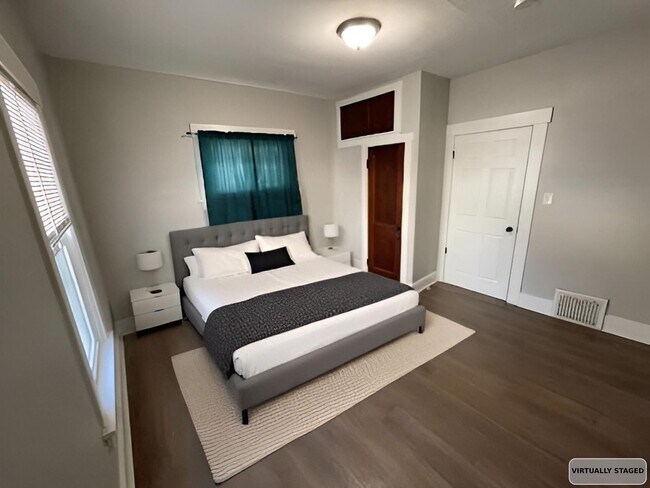 Building Photo - 530 Rosemont Ct NW