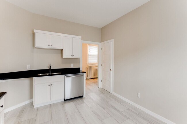 Building Photo - 273 W Sturgis St