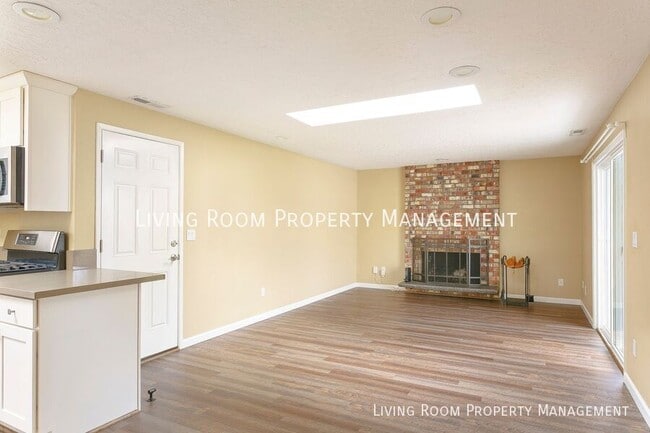 Building Photo - 1815 SE 52nd Ave
