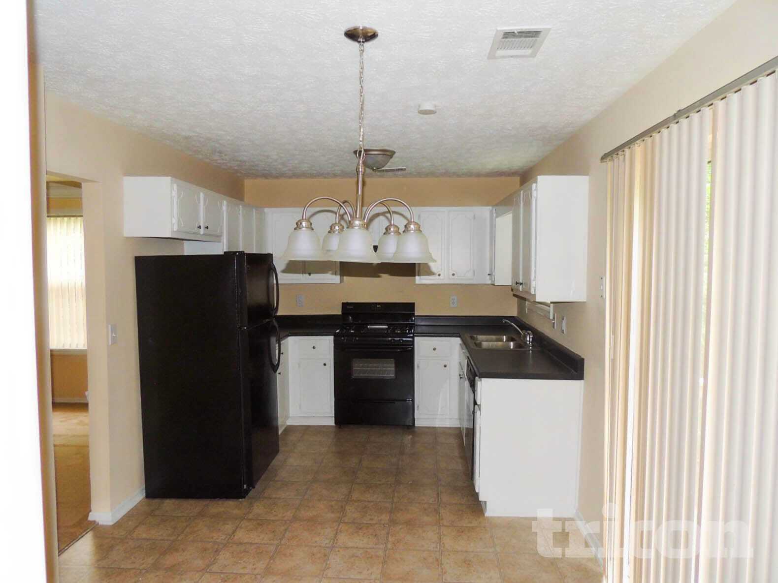 Building Photo - 787 Woodstone Rd