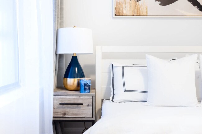 Building Photo - 1435 2nd Ave