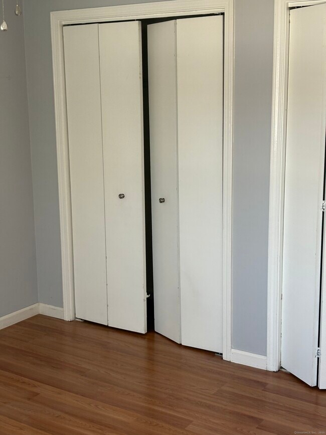 Building Photo - 27 Crows Nest Ln
