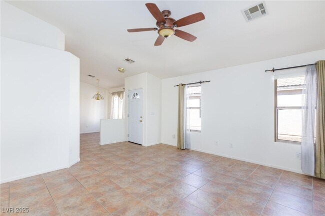 Building Photo - 9590 Bandera Creek Ave