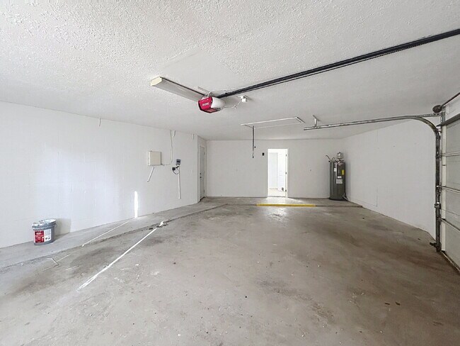 Building Photo - 9122 Rockrose Dr
