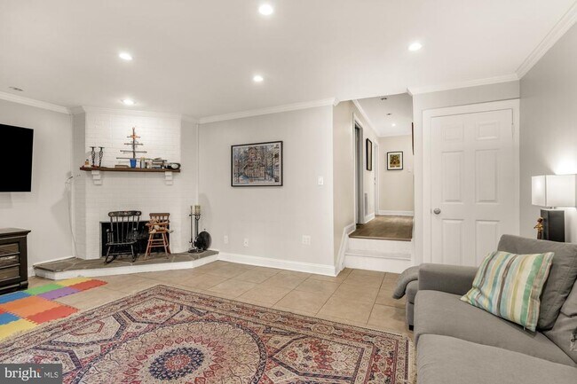 Building Photo - 4017 16th St NW