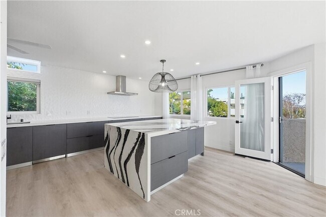 Building Photo - 33791 Mariana Dr