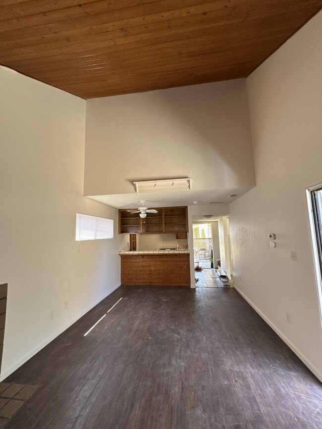 Building Photo - 1166 Bel Aire Cir