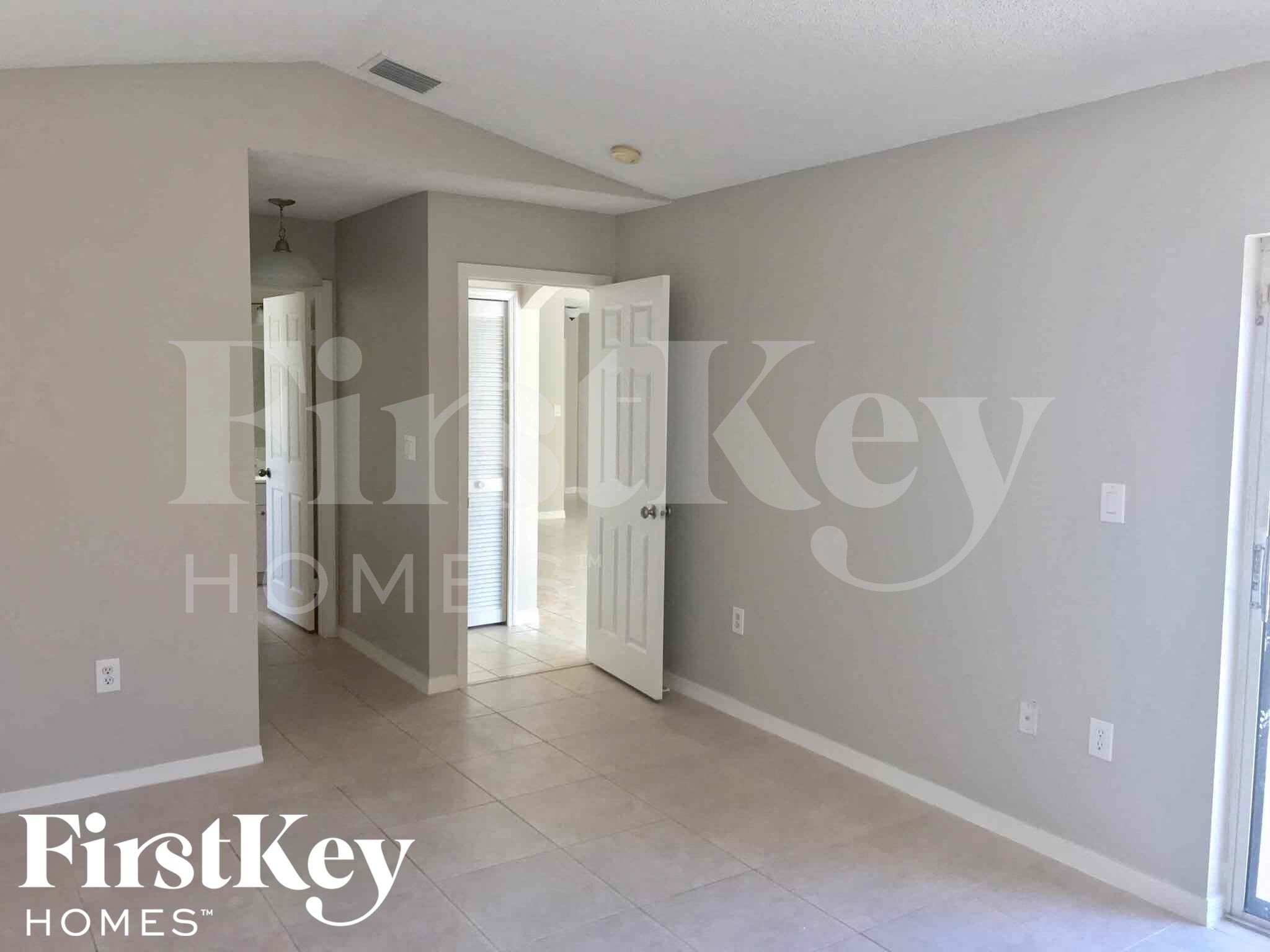 Building Photo - 15856 SW 85th St