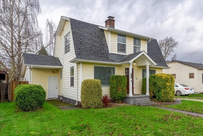 Building Photo - 657 22nd Ave