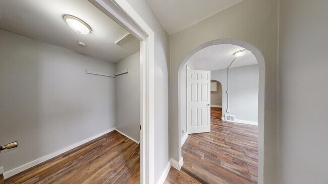 Building Photo - 3523 Walton Ave