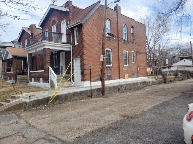 Building Photo - 3544 Michigan Ave