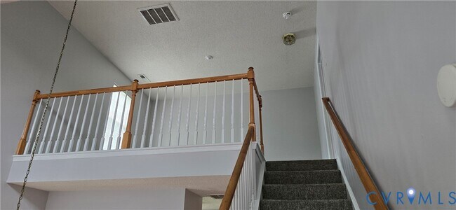 Building Photo - 4718 Twin Hickory Lake Dr