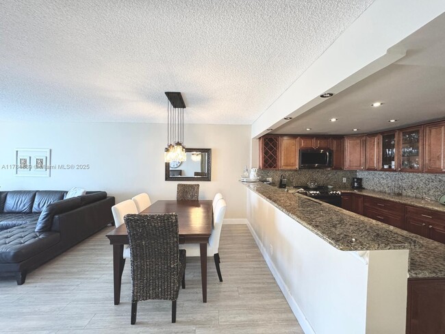 Building Photo - 3800 S Ocean Dr