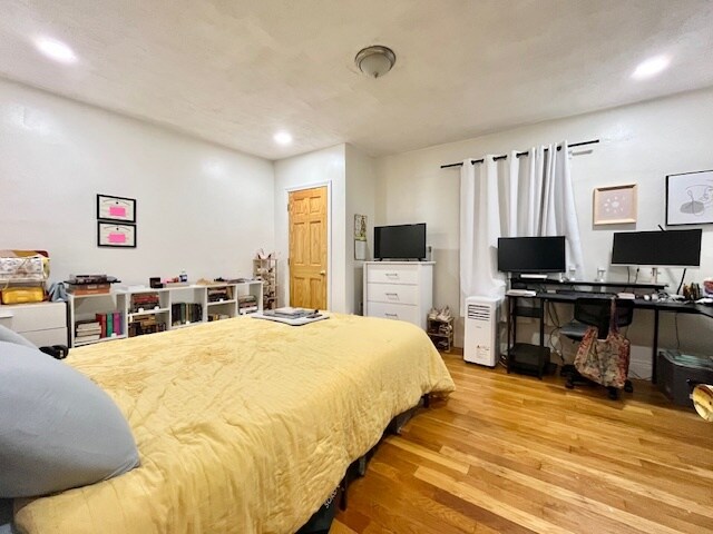 Building Photo - 12 Logan St