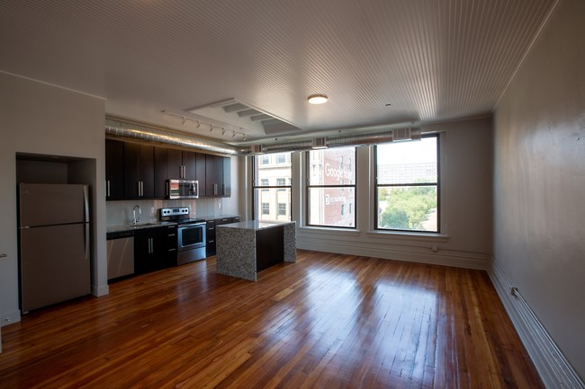 oreilly_dev_kansascity_mulberrylofts_interiors-16.020ec646-5330-469e-9126-81223dbbf5d1.jpg - Mulberry Lofts