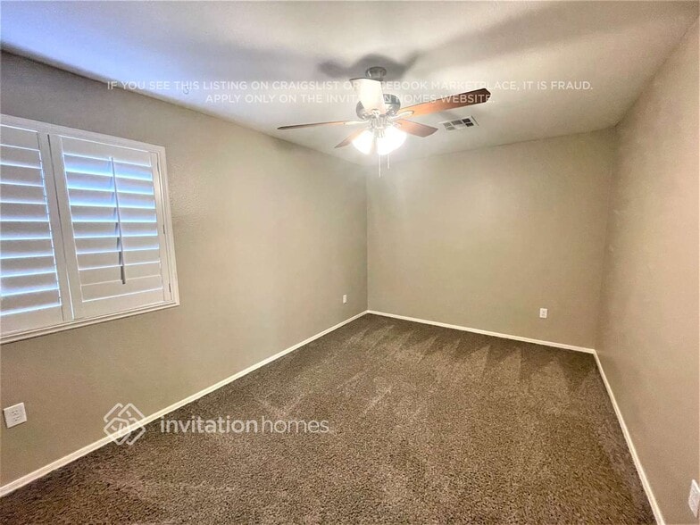 Building Photo - 1576 E Orchid Ct