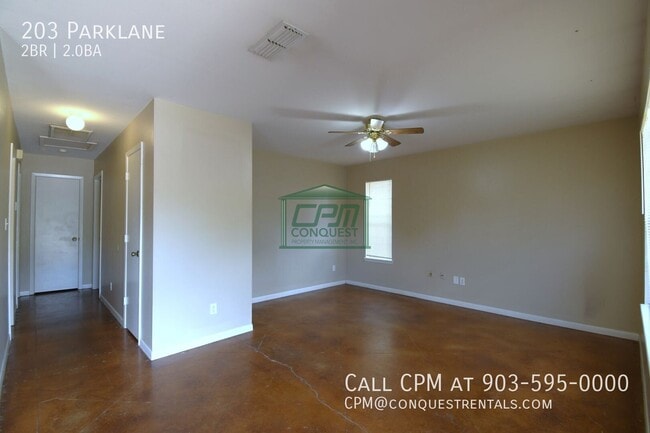 Building Photo - 203 Parklane-