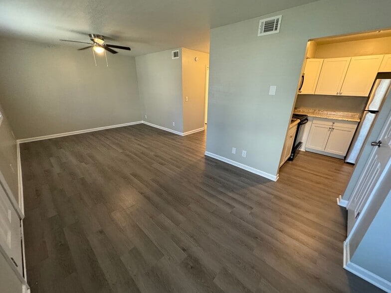 Building Photo - Allison Heights