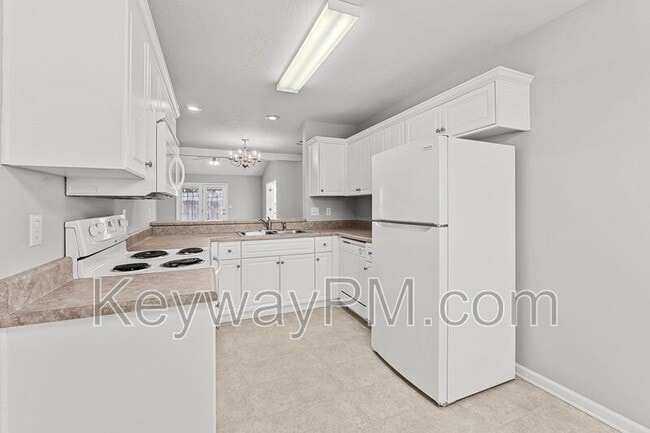 Building Photo - 1805 Honeysuckle Way