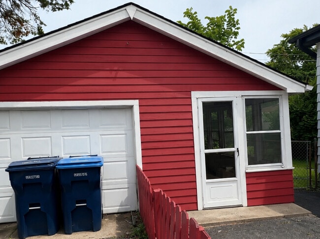Building Photo - 1941 Herbert Ave