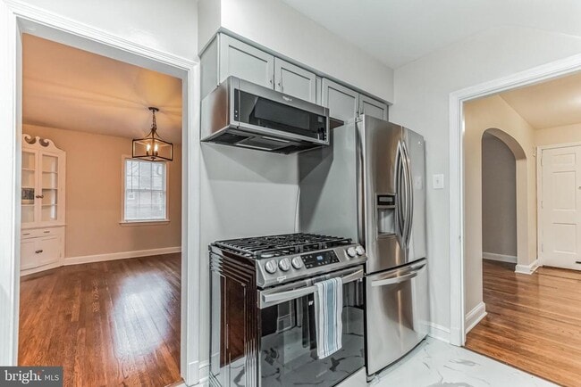 Building Photo - 440 N Nelson St