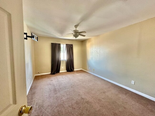 Building Photo - 148 Bayou Dr