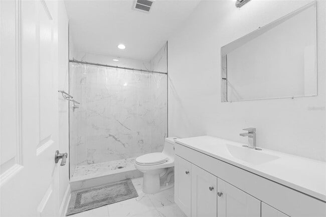 Building Photo - 6847 Woodsman Dr