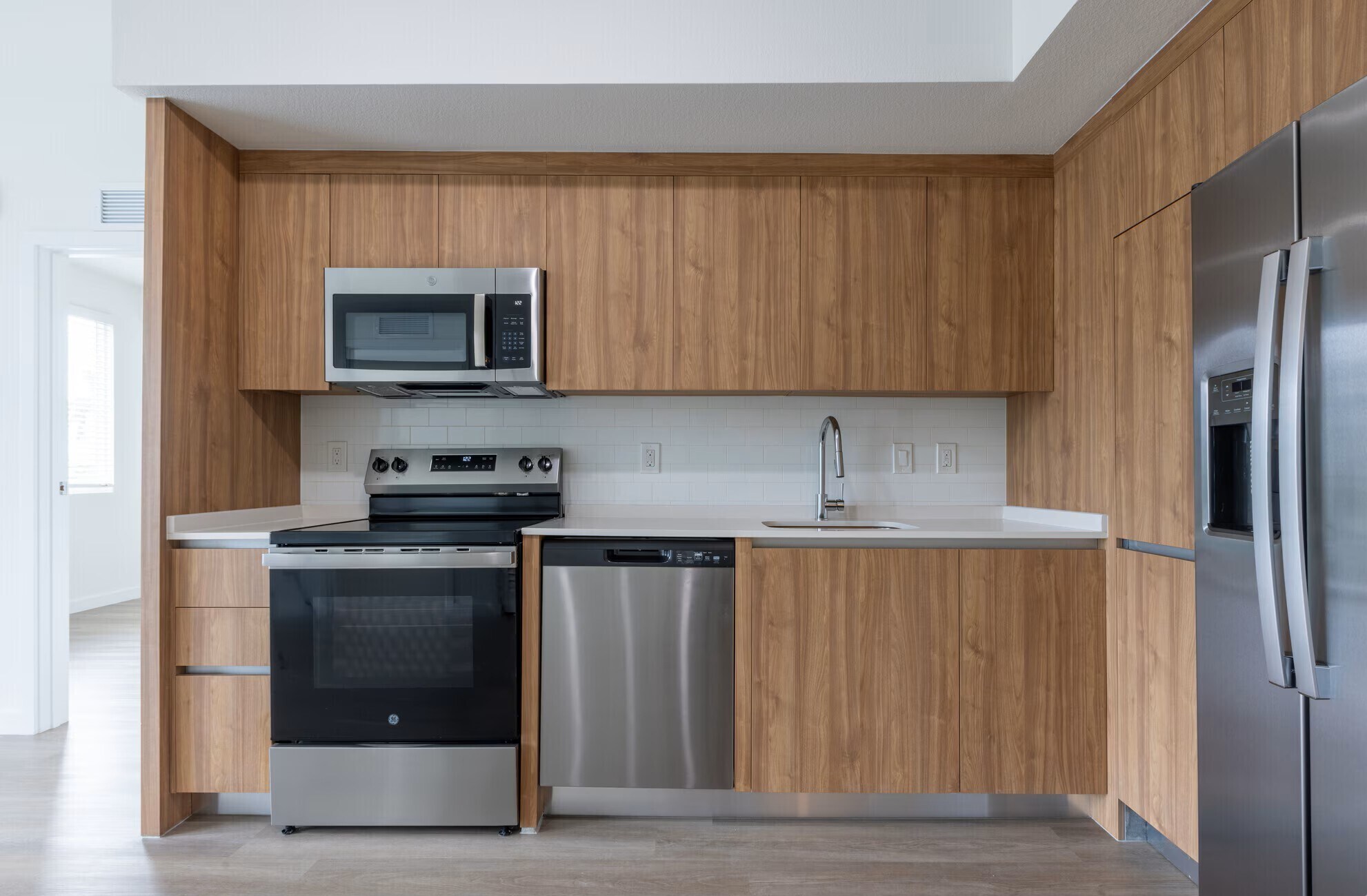 Building Photo - 375 N Biscayne River Dr