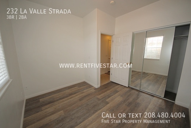 Building Photo - 232 La Valle Strada