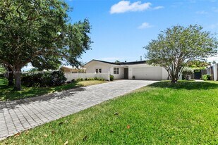 Building Photo - 2070 NE 54th Ct