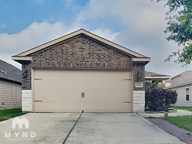 Building Photo - 1680 Amy Dr