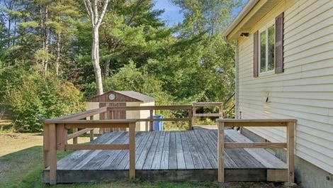 Building Photo - 45 Emery St