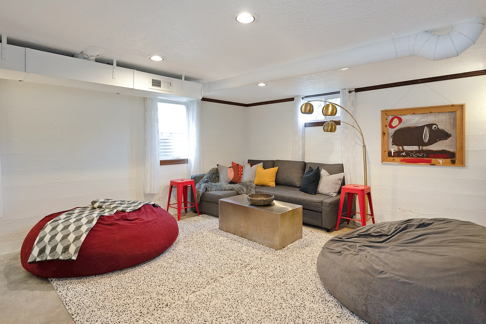 Building Photo - 2323 SE Pine St