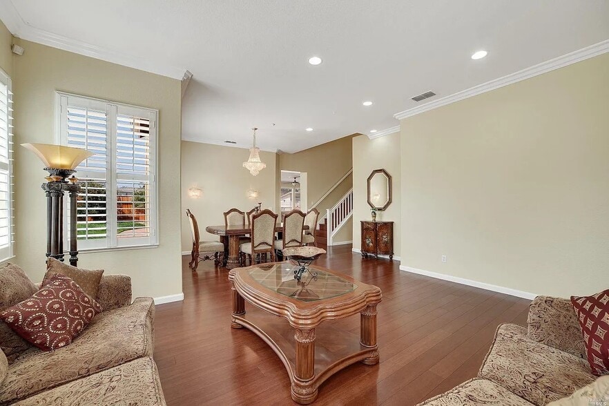 Building Photo - 332 Ring Neck St