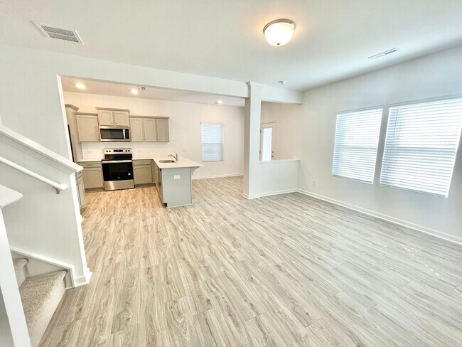 Building Photo - 118 Gaelic Dr