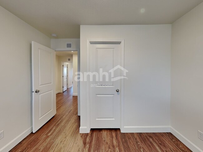 Building Photo - 5924 Verdigris Dr