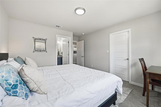 Building Photo - 933 River Rd