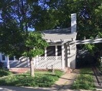 Building Photo - 2 B/R 1 B/A House in Marysville AVAILABLE NOW!