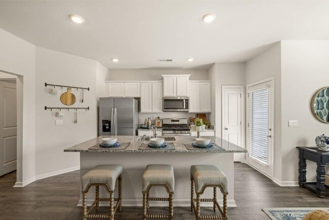 Building Photo - 801 Grovebury Ct