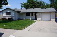 Building Photo - 8021 Glen Eva Way