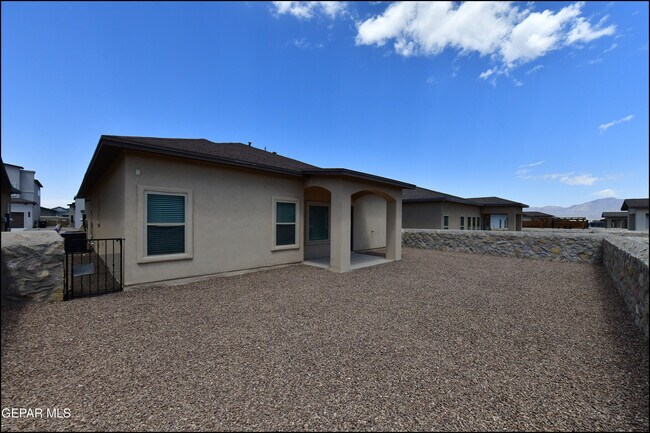 Building Photo - 142 Ruth Trl