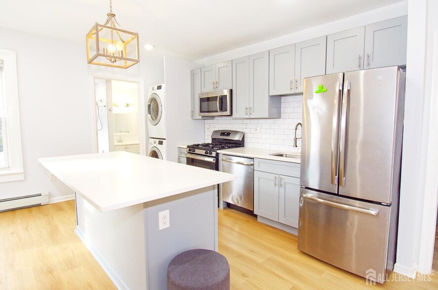 Building Photo - 1076 Fulton St