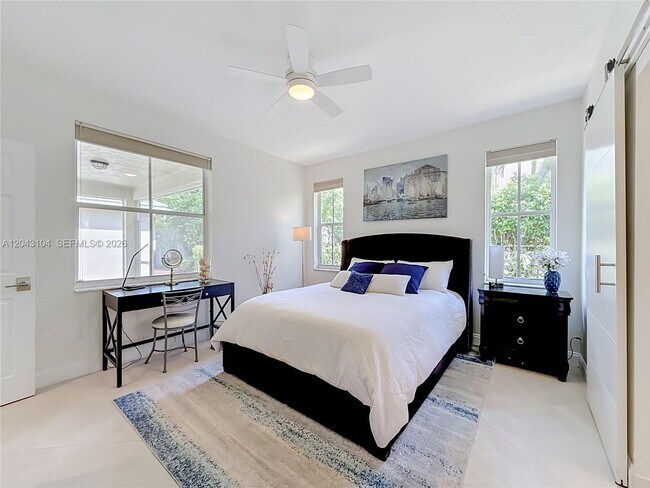 Building Photo - 1556 Winterberry Ln