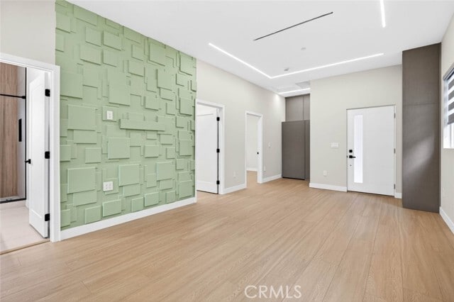 Building Photo - 9943 Provo Ave