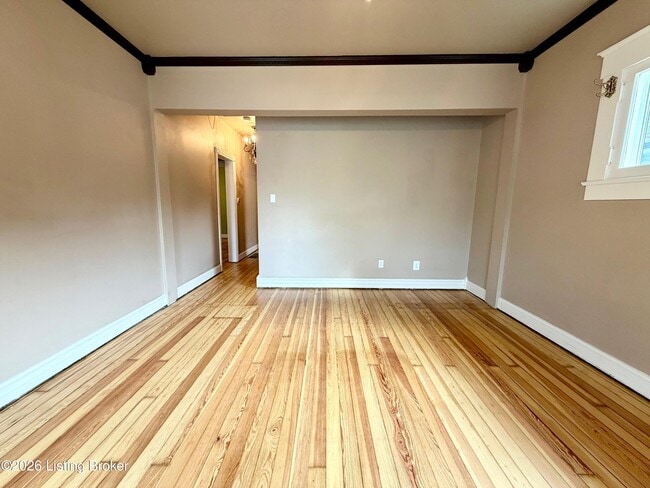 Building Photo - 1915 Culbertson Ave