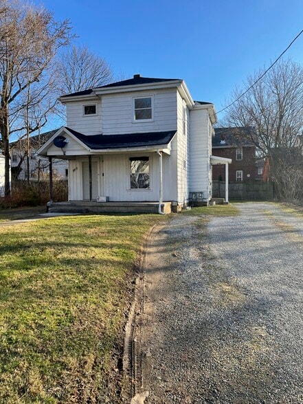 Building Photo - 119 Vennum Ave