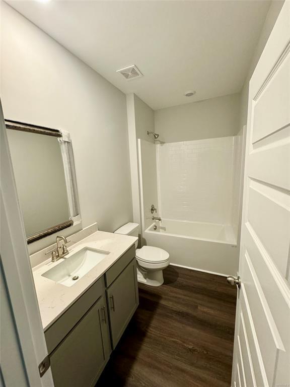 Building Photo - 5000 Tea Rose Dr